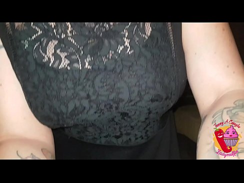 ❤️ Ka hoatu e te tuakana ki a ia he mahi pupuhi me te Spanish ❤❌ Video Fucking i mi.hentai-id.ru ﹏