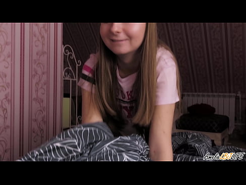 ❤️ Ka ngotea hohonu a Blondie i tana BFF, ka uru ki roto i tona waha ❤❌ Video Fucking i mi.hentai-id.ru ﹏